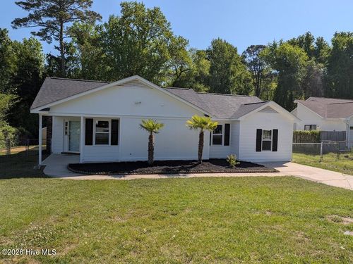 2034 Hunters Ridge Dr, Midway Park, NC, 28544-1601 | Card Image