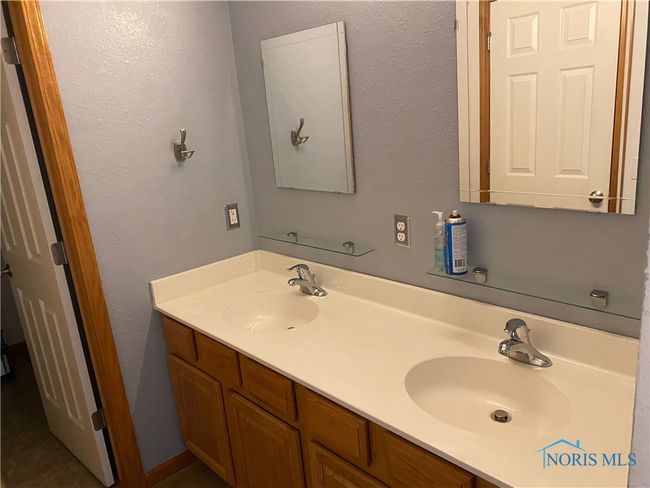 Primary Bath | Image 17