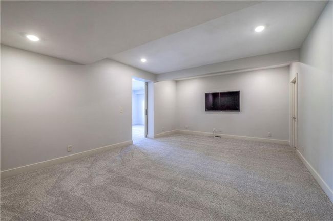 18670 W 248 Th St, House other with 5 bedrooms, 5 bathrooms and null parking in Paola KS | Image 53