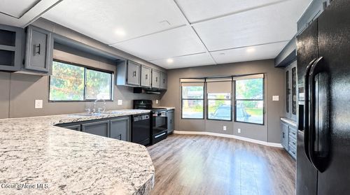 98-8765 Park, Rathdrum, ID, 83858 | Card Image