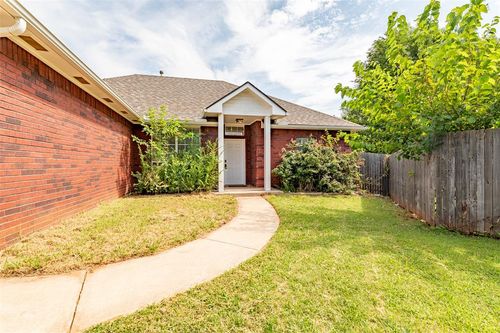 4904 Sunny Ct, Oklahoma City, OK, 73135-2700 | Card Image