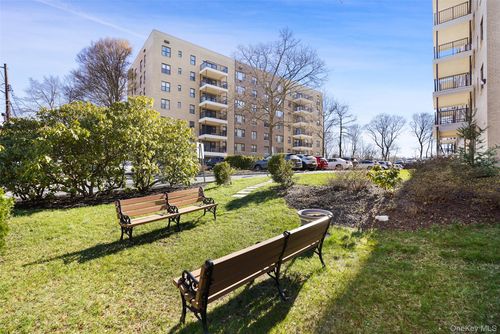 615-25 Stewart Pl, Mount Kisco, NY, 10549-2100 | Card Image