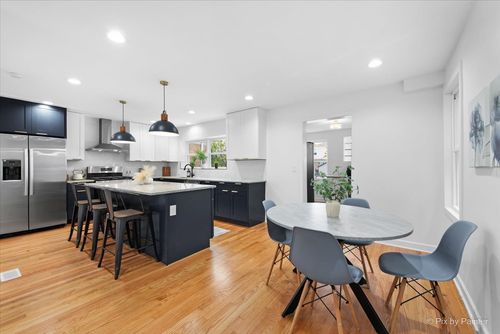 6322 N Monticello Ave, Chicago, IL, 60659-1210 | Card Image