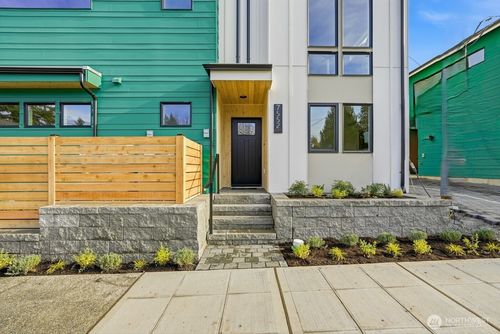 7552 39th Ave Sw, Seattle, WA, 98126 | Card Image