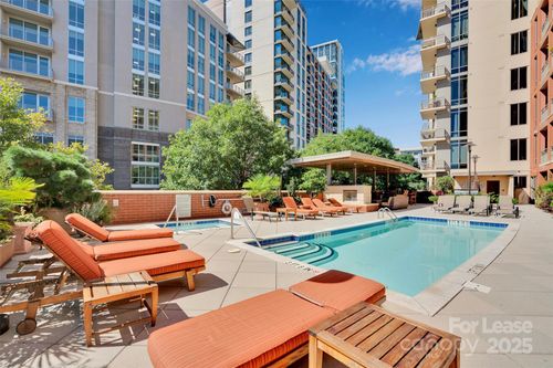 apt-412-701 Royal Ct, Charlotte, NC, 28202-2752 | Card Image