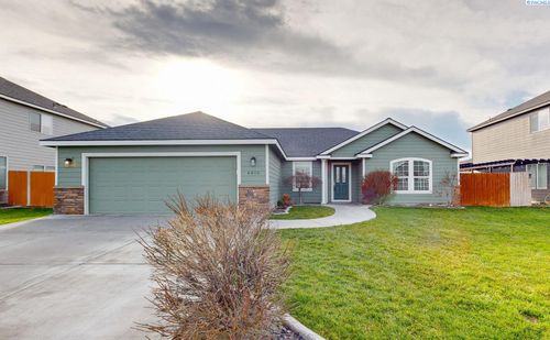 4816 Bilbao Dr, Pasco, WA, 99301-8367 | Card Image