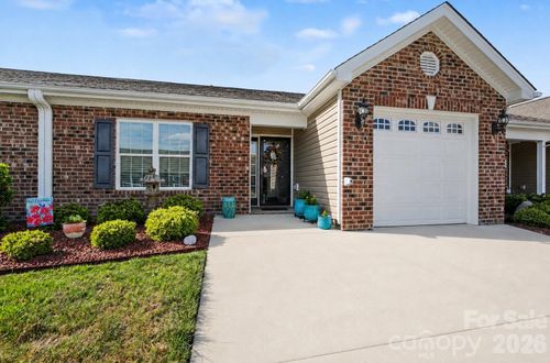 105 Oak Ridge Dr, Archdale, NC, 27263-4590 | Card Image