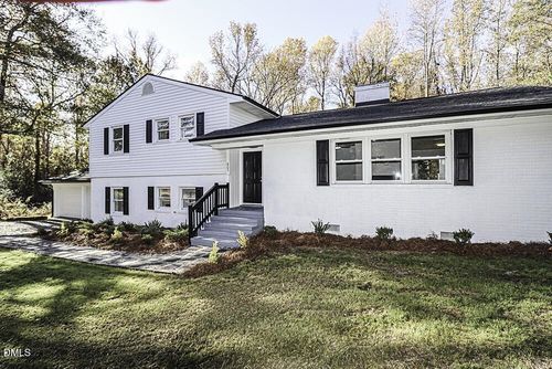 805 River Rd, Selma, NC, 27576-3605 | Card Image