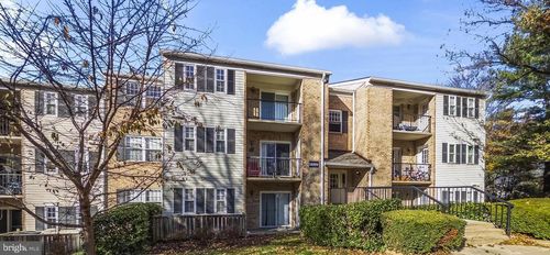 apt-301-18304 Streamside Dr, GAITHERSBURG, MD, 20879-5216 | Card Image