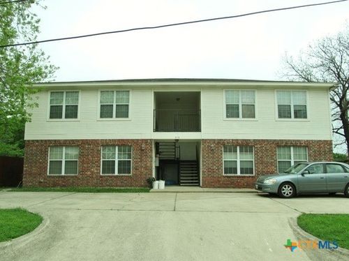 a-415 E 4th Ave, Belton, TX, 76513-3112 | Card Image