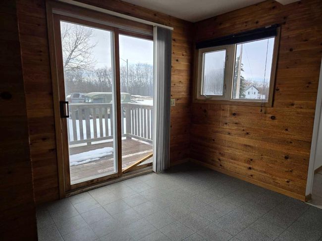 1 Selkirk Avenue, House other with 4 bedrooms, 2 bathrooms and 1 parking in Hughenden AB | Image 4