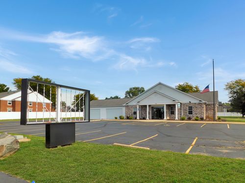 769 N Blackhawk Blvd, Rockton, IL, 61072-2103 | Card Image