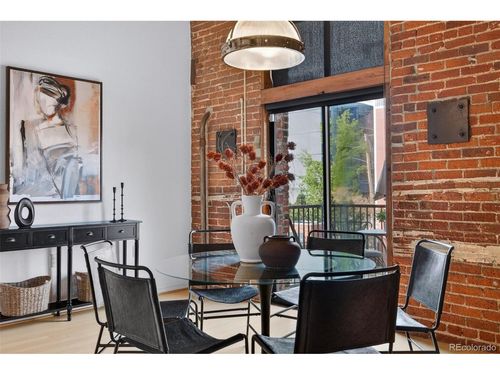 20-3225 Blake St, Denver, CO, 80205-2373 | Card Image