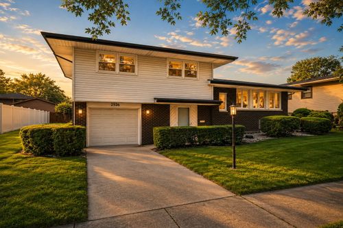 2926 191st St, Lansing, IL, 60438-3704 | Card Image