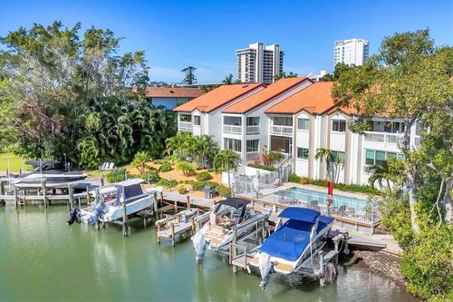 862-862 Hudson Ave, SARASOTA, FL, 34236-7744 | Card Image
