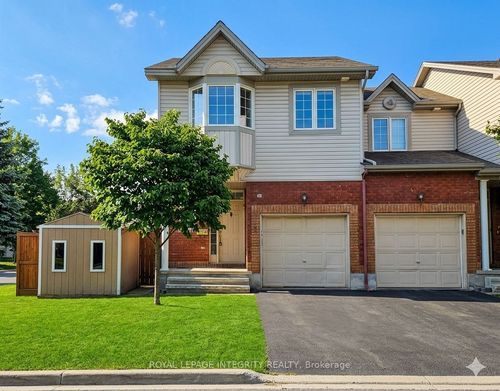 2-211 Station Blvd, Ottawa, ON, K1G6P1 | Card Image