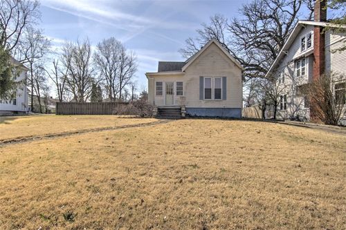 1437 W Main Street, Decatur, IL, 62522 | Card Image