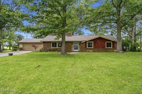 109 Oak Meadows Dr, Bryan, OH, 43506-8526 | Card Image