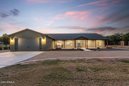 7336 N 181st Ave, Waddell, AZ, 85355-9825 | Card Image