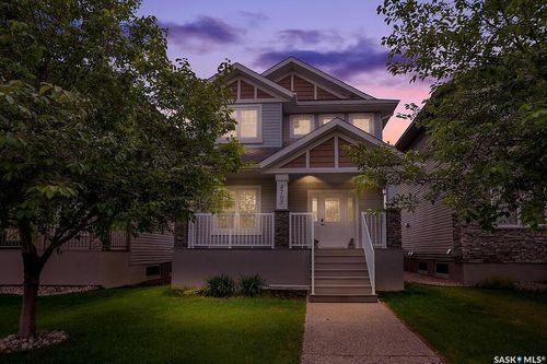 8705 Hincks Lane, Regina, SK, S4Y0B9 | Card Image