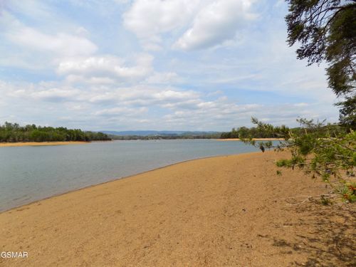 3753 Lake Point Drive, Morristown, TN, 37814 | Card Image