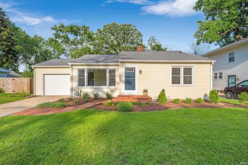 128 Manor Ave, Elkhart, IN, 46516-4451 | Card Image