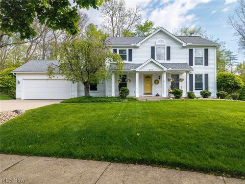 200 Yorkshire Dr, Medina, OH, 44256-3314 | Card Image