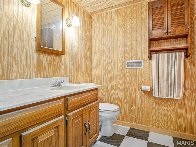 3004 Hh Rd, House other with 2 bedrooms, 4 bathrooms and 2 parking in Waterloo IL | Image 53