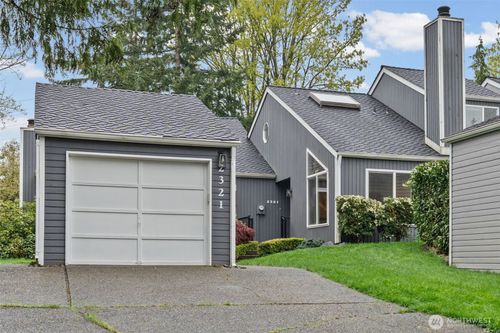 2321 Se 8th Dr, Renton, WA, 98055-3946 | Card Image