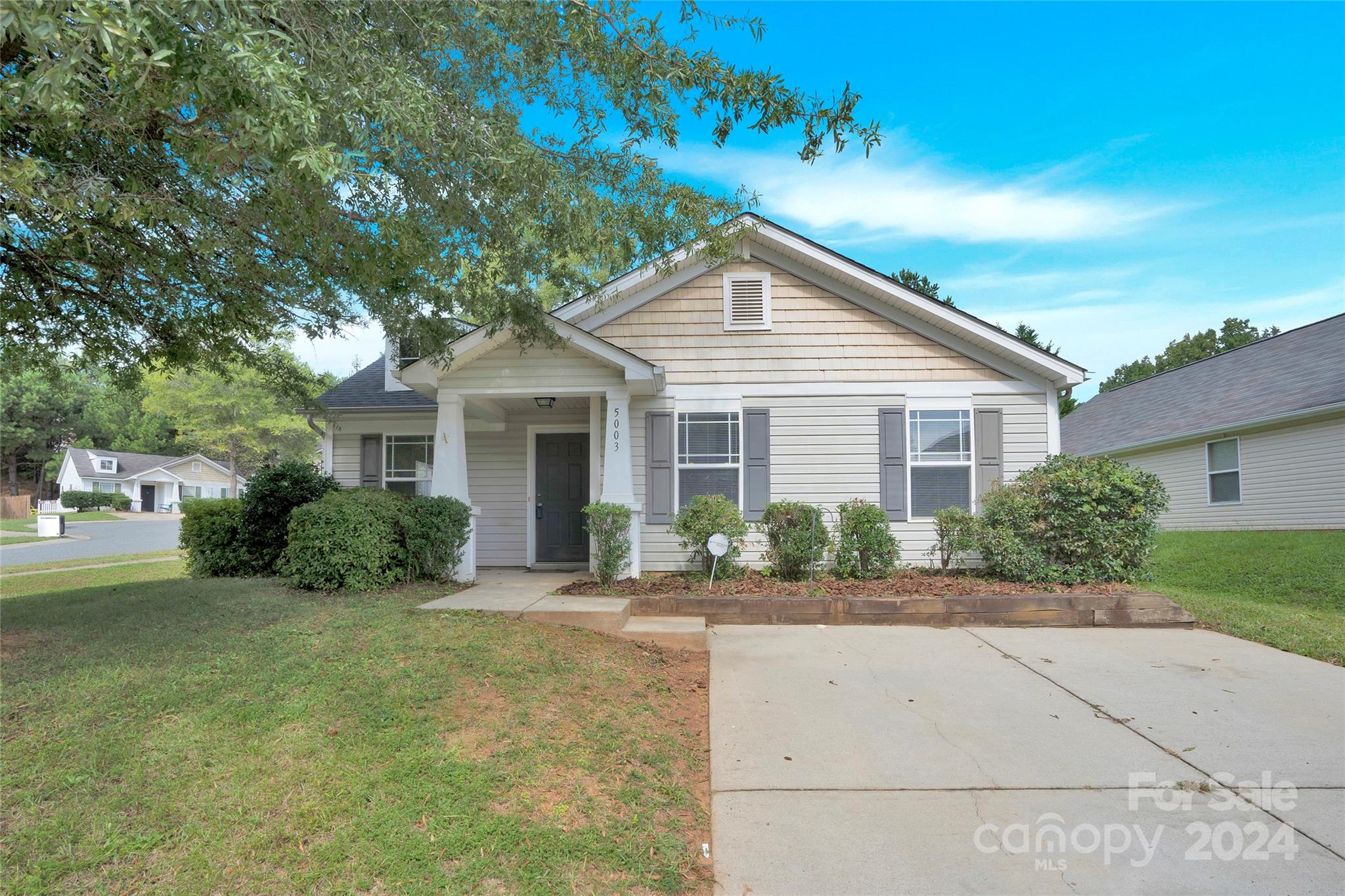 Oak Pasture Ln, Charlotte, NC 28269