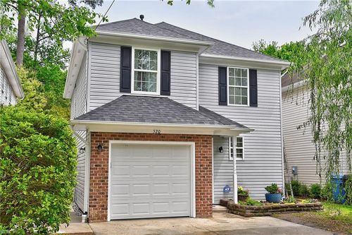 520 Barberton Dr, Virginia Beach, VA, 23451-6313 | Card Image