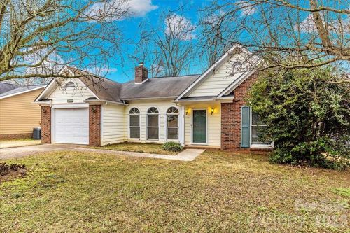 14806 Forest Mist Way, Charlotte, NC, 28273-9118 | Card Image