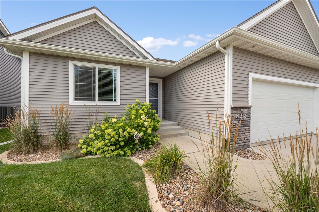 Country Ln, Ankeny, IA 50023