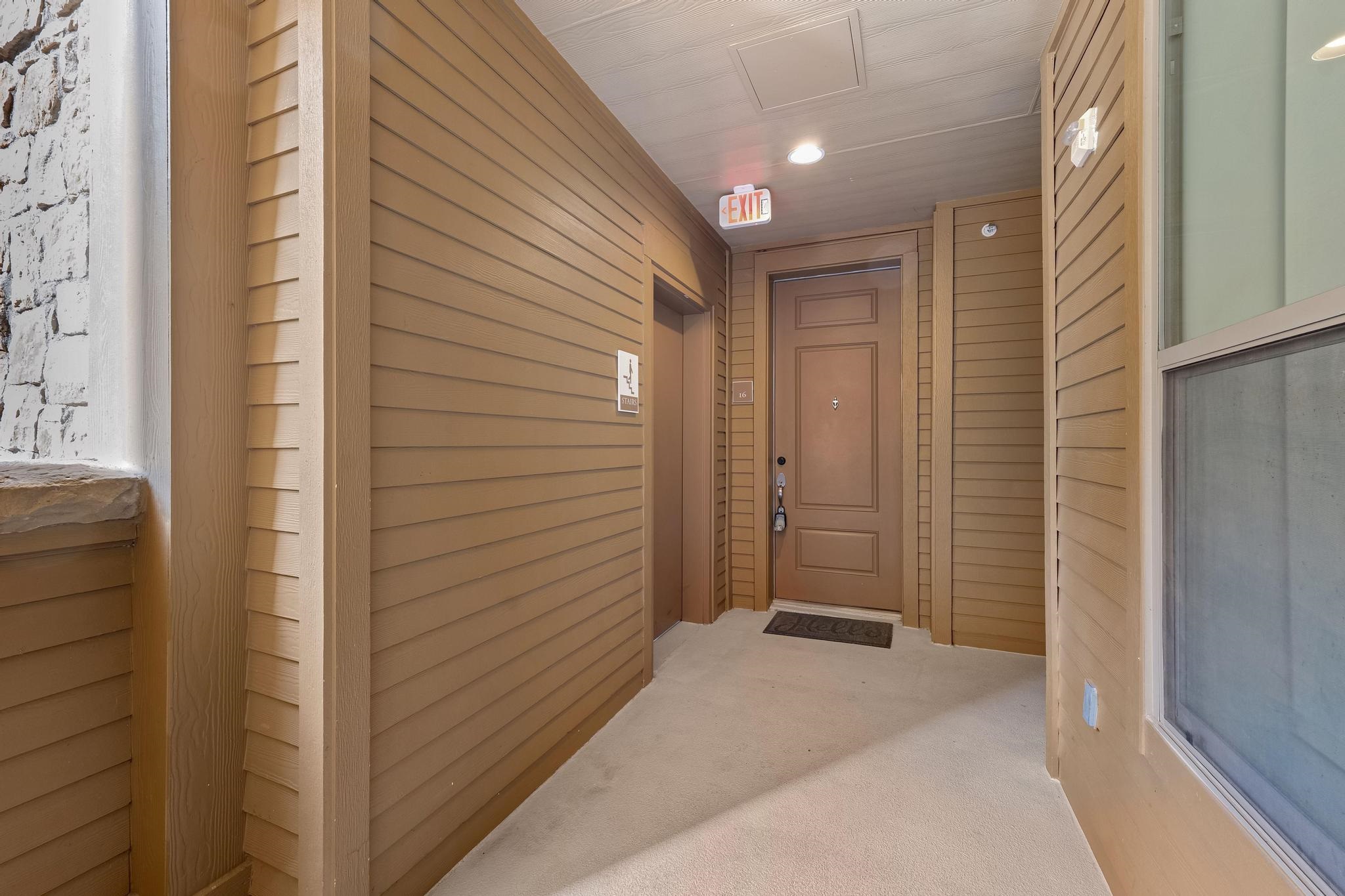 Residential in Horseshoe Bay 4