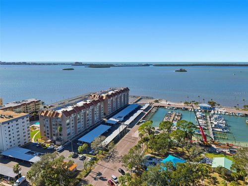 135-632 Edgewater Dr, DUNEDIN, FL, 34698-6927 | Card Image