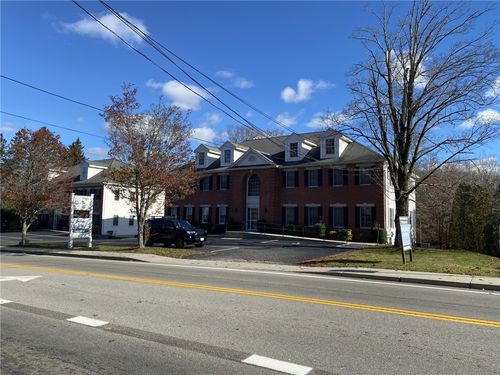 2155 Diamond Hill Rd, Cumberland, RI, 02864-5102 | Card Image