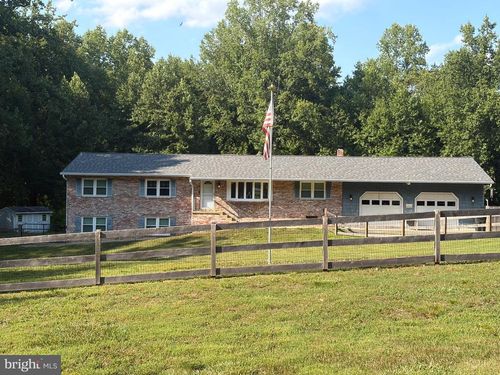 4331 Estate Dr, Huntingtown, MD, 20639-9733 | Card Image