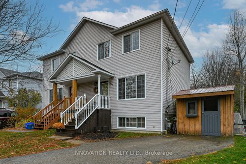 225 Charlotte St, Merrickville, ON, K0G1N0 | Card Image