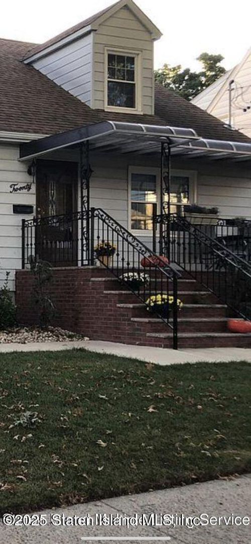 2-20 Atlantic Ave, Staten Island, NY, 10304-4029 | Card Image