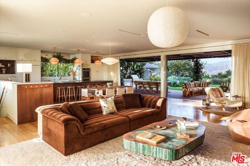 3860 Sunswept Dr, Studio City, CA, 91604-2328 | Card Image
