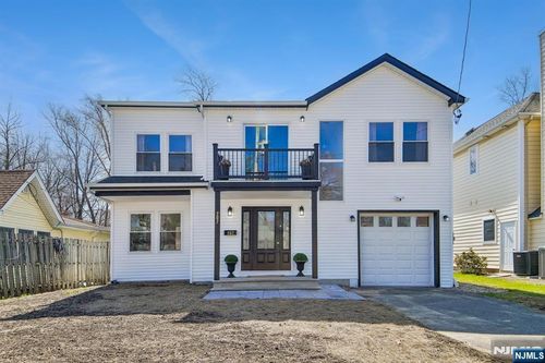 207 Lake Shore Dr, Lake Hiawatha, NJ, 07034-1603 | Card Image