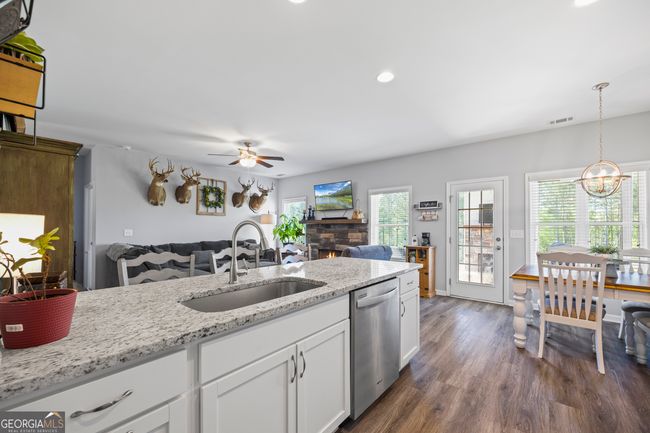 360 May Ln, House other with 4 bedrooms, 4 bathrooms and 2 parking in Carnesville GA | Image 23
