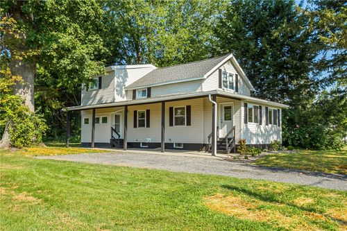 97 Stark St, Waterloo, NY, 13165-9584 | Card Image