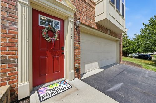 214 Broadstone Dr, Mars, PA, 16046-5223 | Card Image