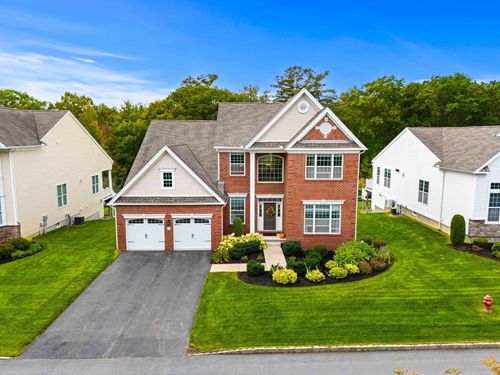 21-21 Pine Tree Dr, Methuen, MA, 01844 | Card Image