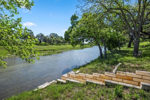 1313 Democrat St, Blanco, TX, 78606-2324 | Card Image