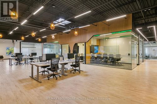 211-320 Matheson Blvd W, Mississauga, ON, L5R0H2 | Card Image