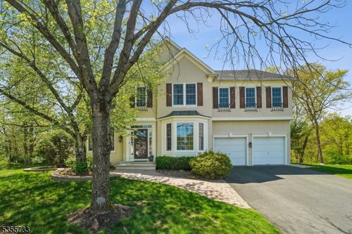 38 Revere Dr, Bedminster, NJ, 07921-1800 | Card Image
