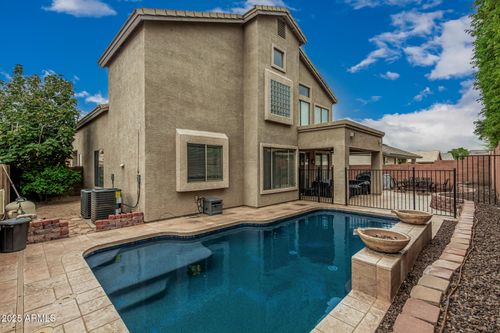 6816 W Bronco Trl, Peoria, AZ, 85383-7072 | Card Image