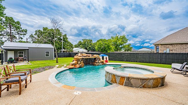 9000 Parkview Cir, House other with 4 bedrooms, 2 bathrooms and null parking in Tolar TX | Image 24
